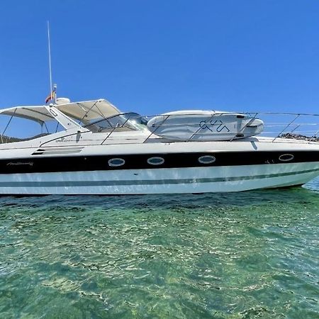 Cozy Yacht Lodge In Barcelona With Boat Tour Option Sant Adria de Besos Exterior foto